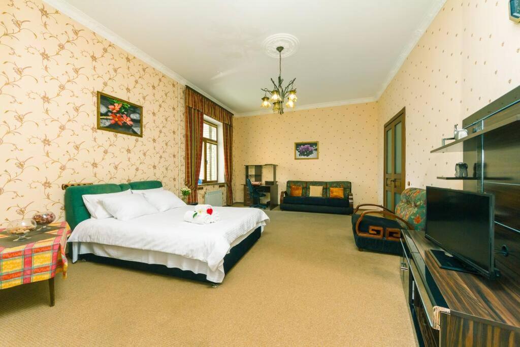 Apartment With View On Inpedendence Square Khreshchatyk 基輔 外观 照片